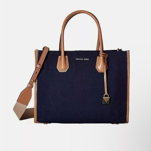 NWT Michael Kors Mercer Canvas Convertible Tote - Picture 2 of 4